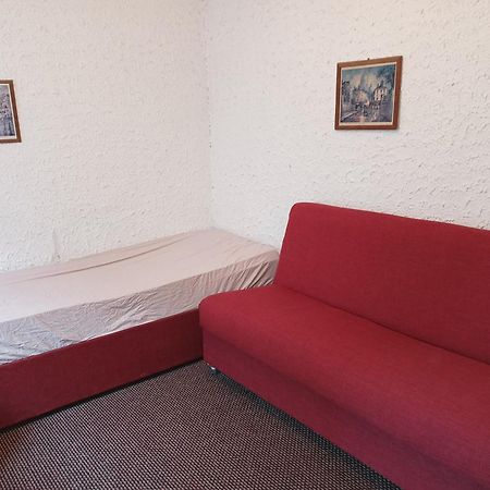 Expo Home Stay Boekarest Kamer foto