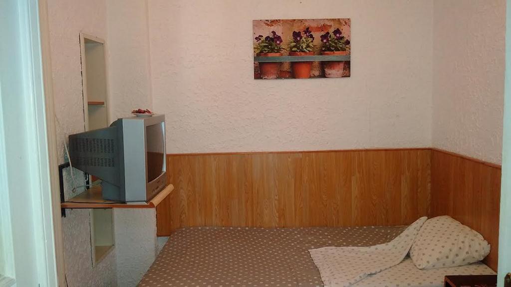 Expo Home Stay Boekarest Buitenkant foto